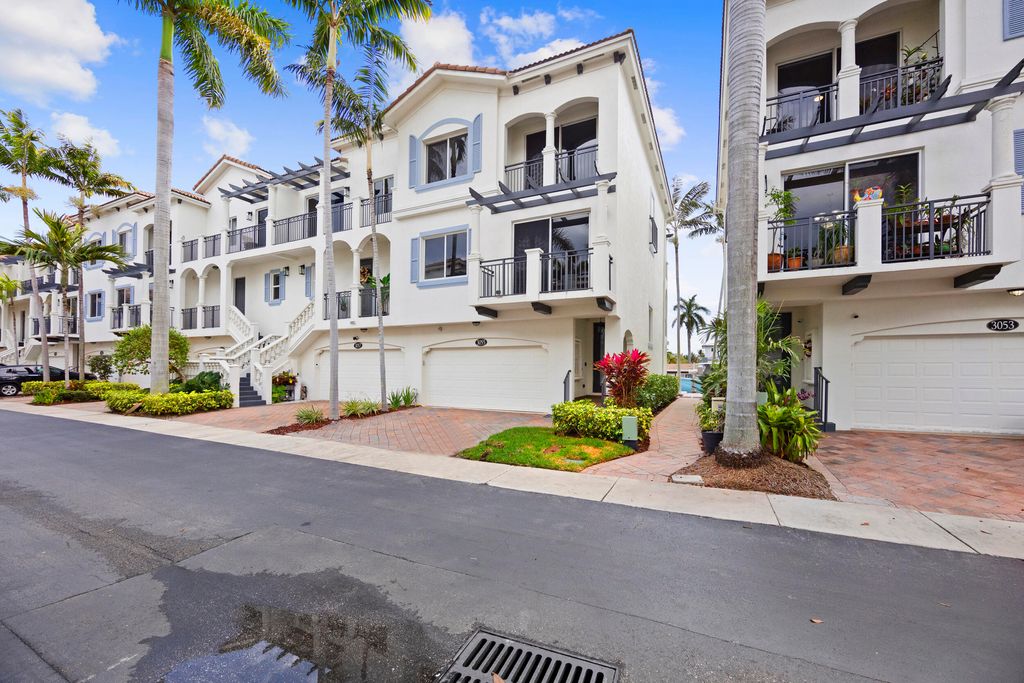 Photo of 3055 Waterside Circle, Boynton Beach, FL 33435 (MLS # R11168300)