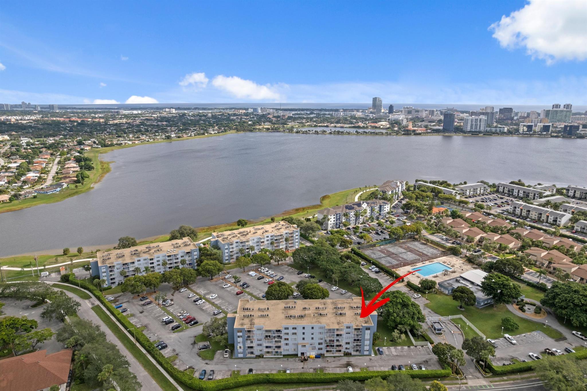 BREAKWATERS OF THE PALM B - Residential Lease