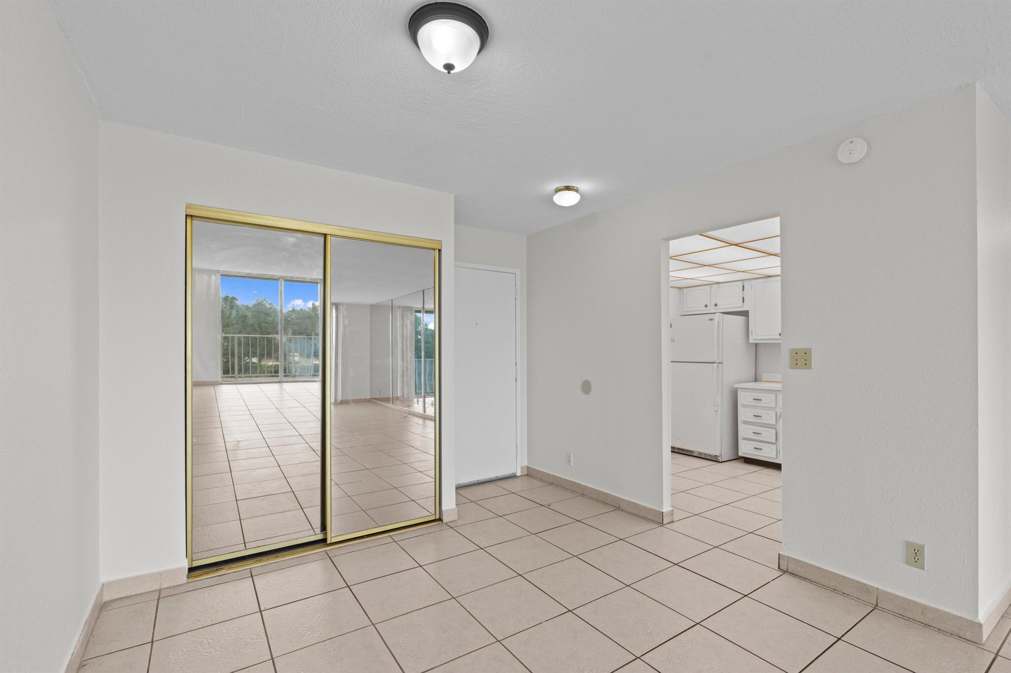 BREAKWATERS OF THE PALM B - Residential Lease