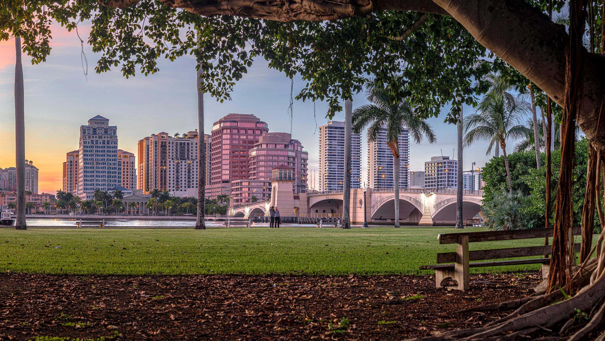 BREAKWATERS OF THE PALM B - Residential Lease