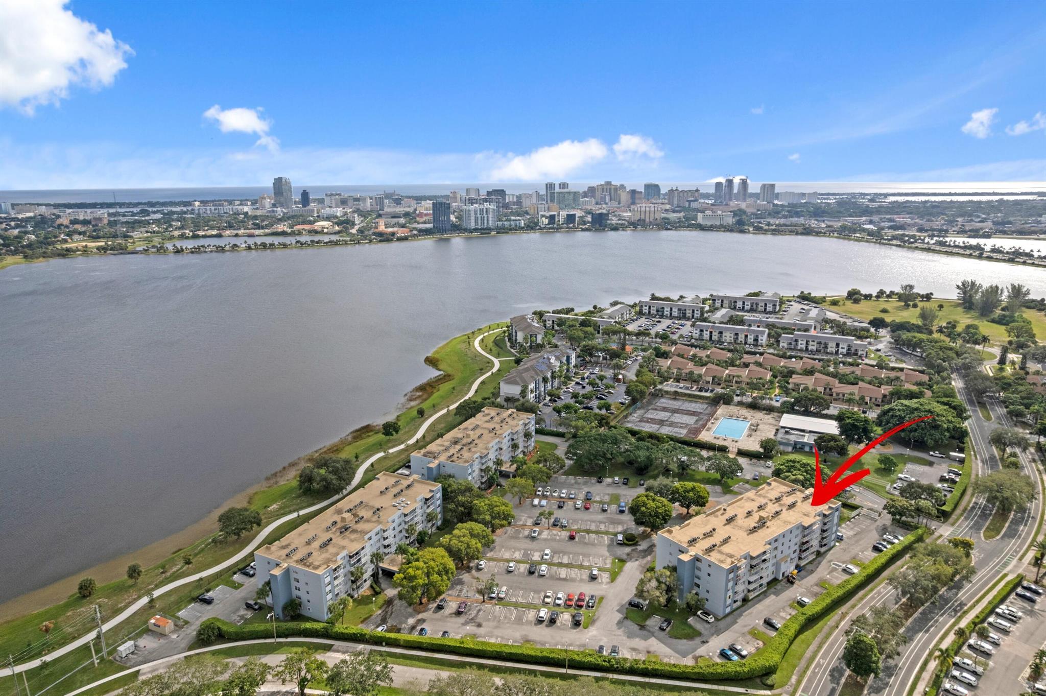 BREAKWATERS OF THE PALM B - Residential Lease