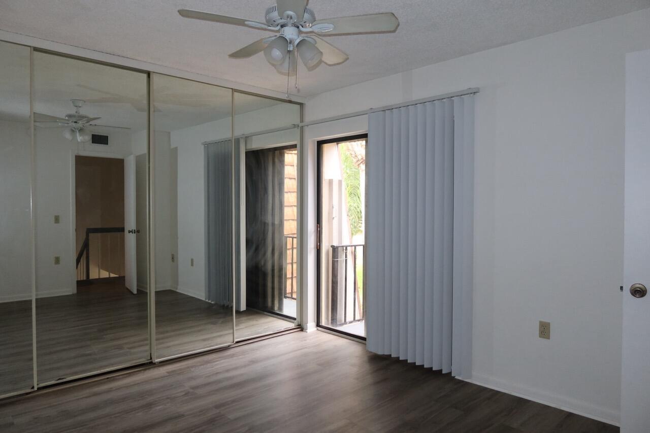SHERWOOD LAKES - Residential Lease