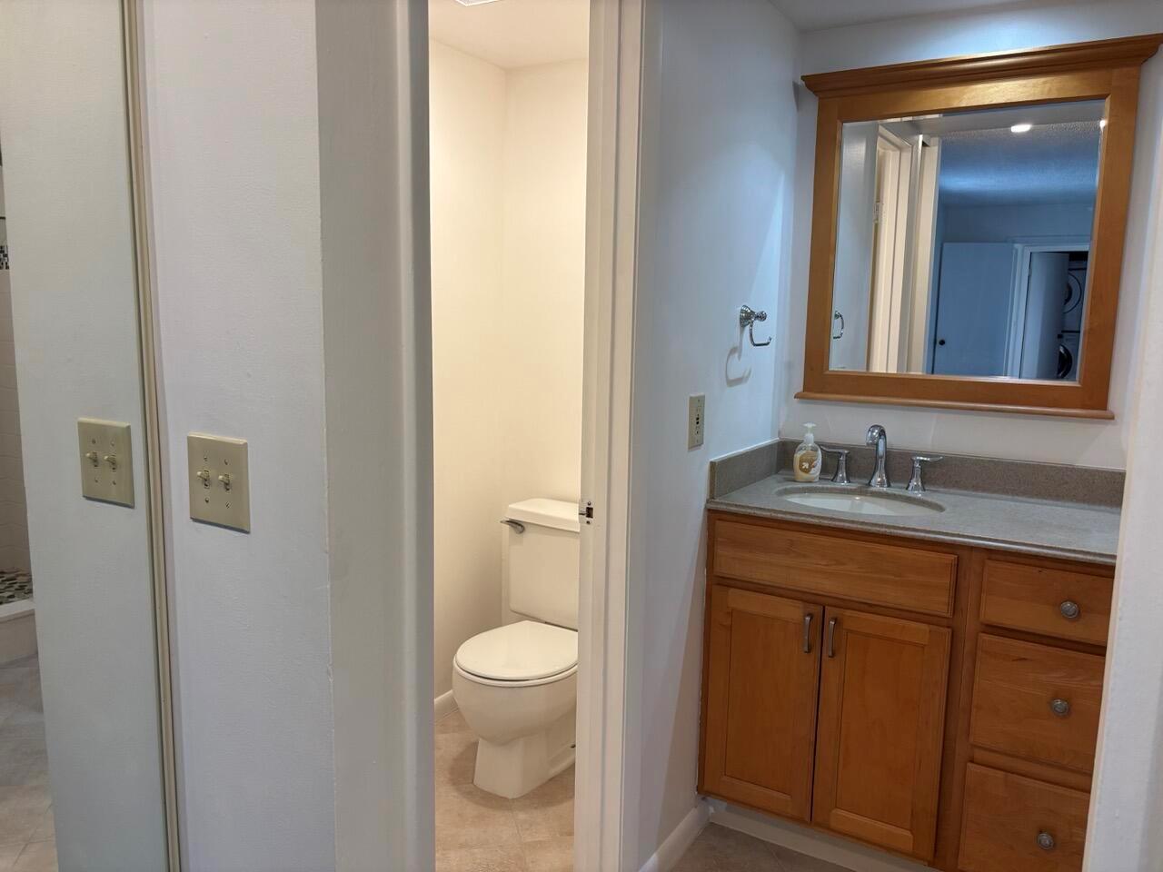 SHERWOOD LAKES - Residential Lease