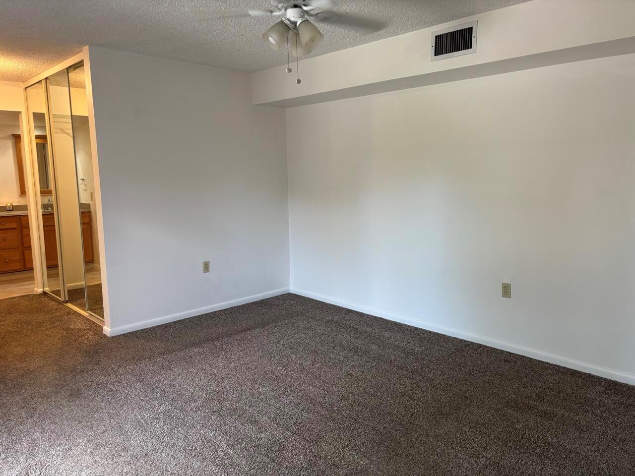 SHERWOOD LAKES - Residential Lease