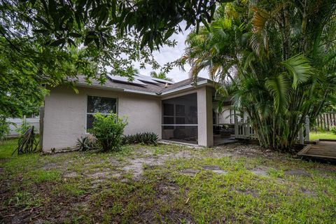 A home in Port St Lucie