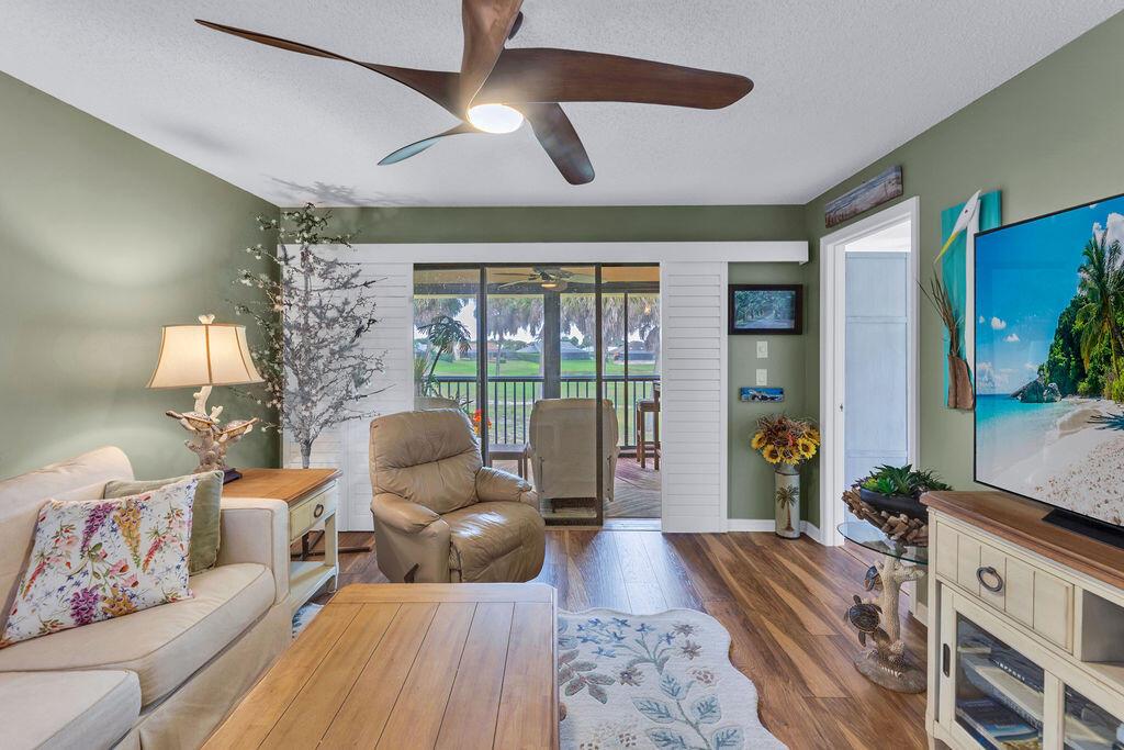 WILLIAMSBURG AT HERITAGE - Residential