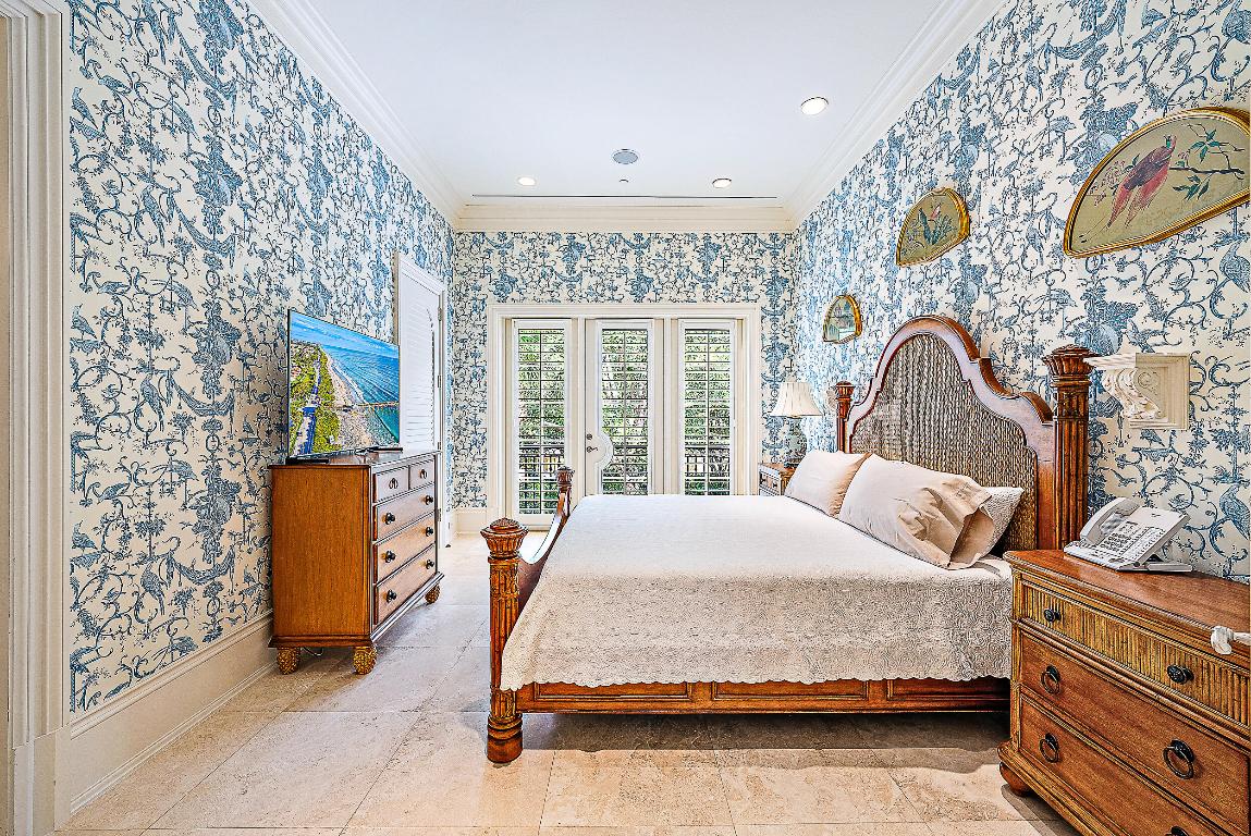 Admirals Cove - Residential