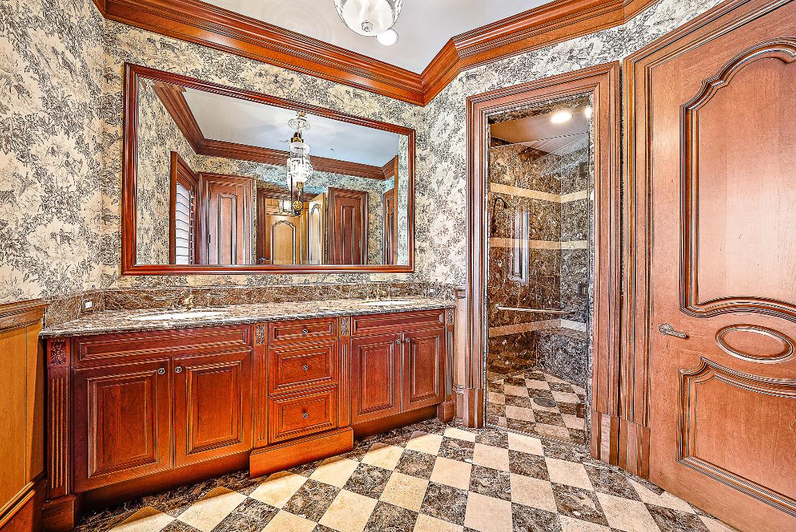 Admirals Cove - Residential