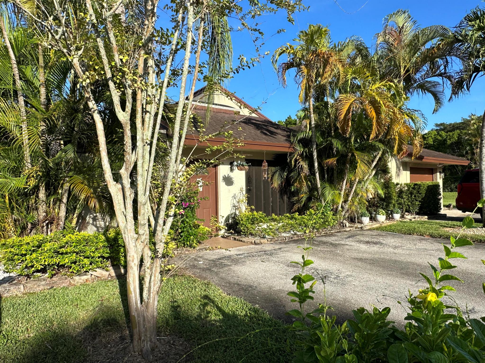 22716 Vistawood Way