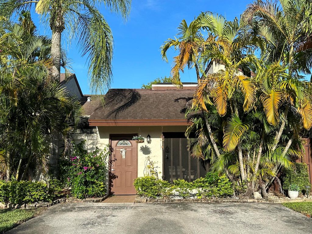 Photo of 22716 Vistawood Way, Boca Raton, FL 33428 (MLS # R11106207)