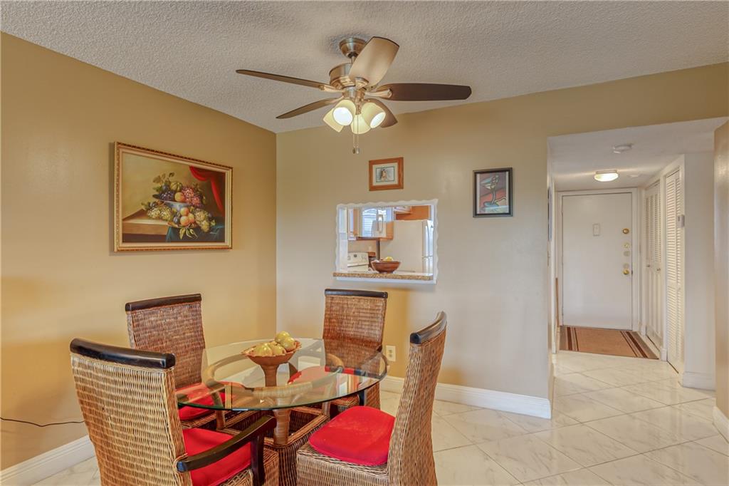 LAS VISTAS - Residential