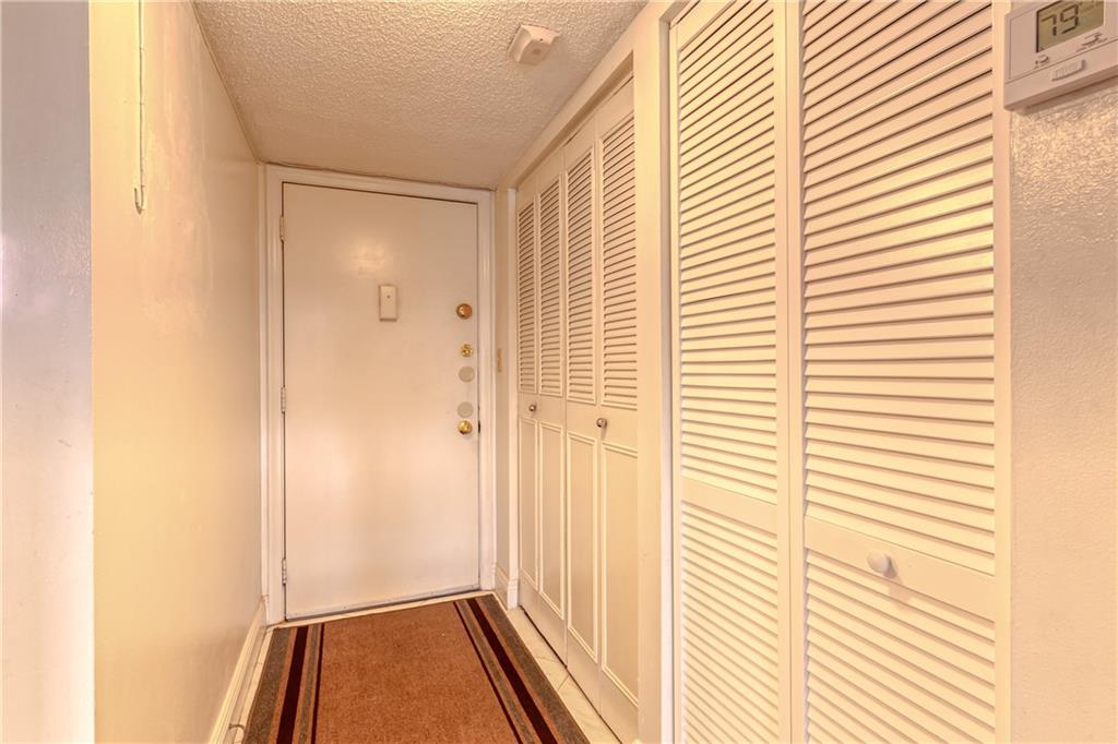 LAS VISTAS - Residential