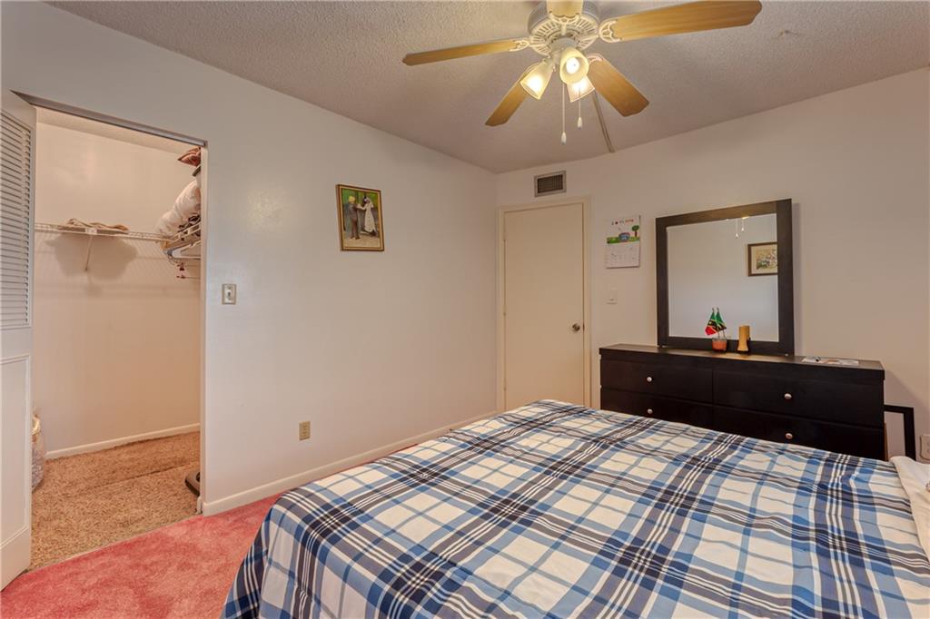 LAS VISTAS - Residential