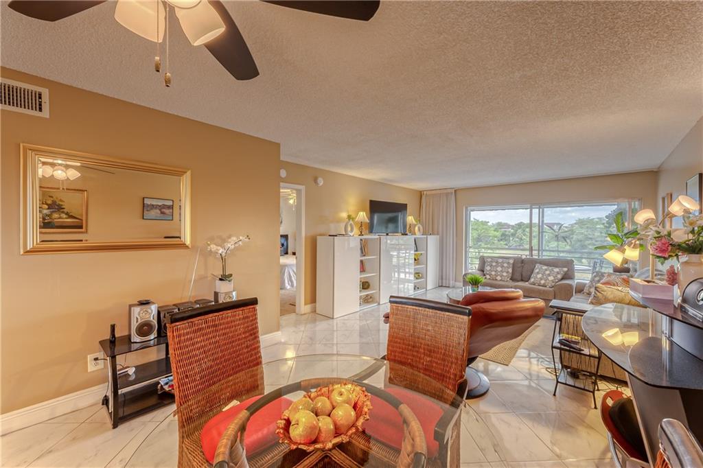 LAS VISTAS - Residential