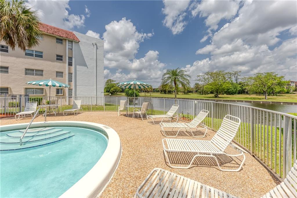 LAS VISTAS - Residential