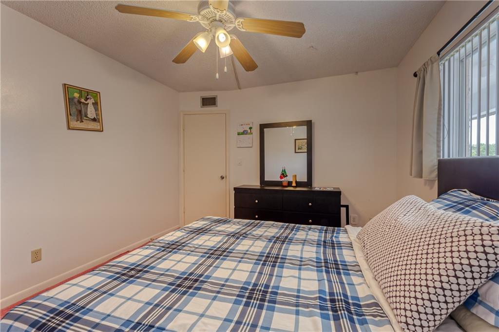 LAS VISTAS - Residential