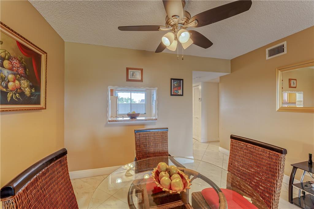 LAS VISTAS - Residential