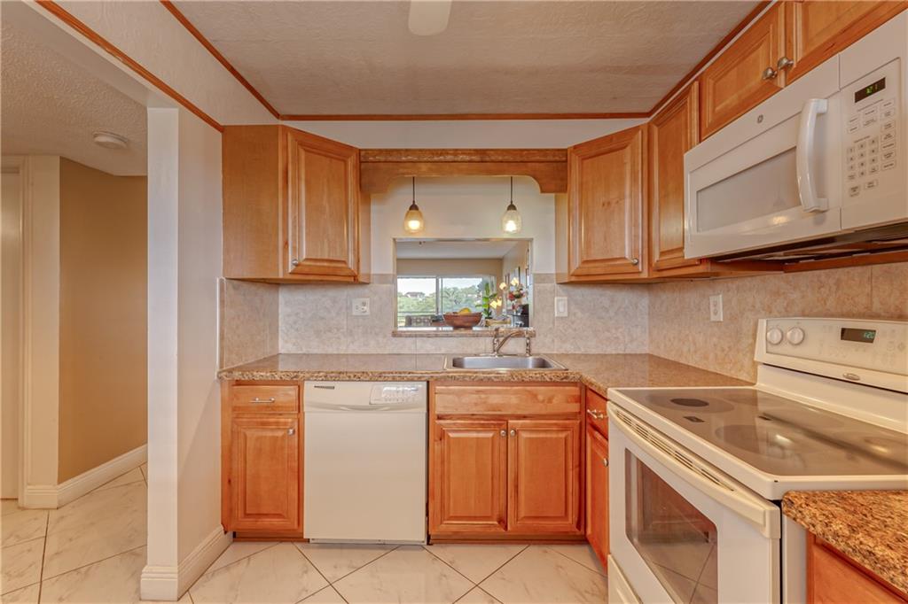 LAS VISTAS - Residential