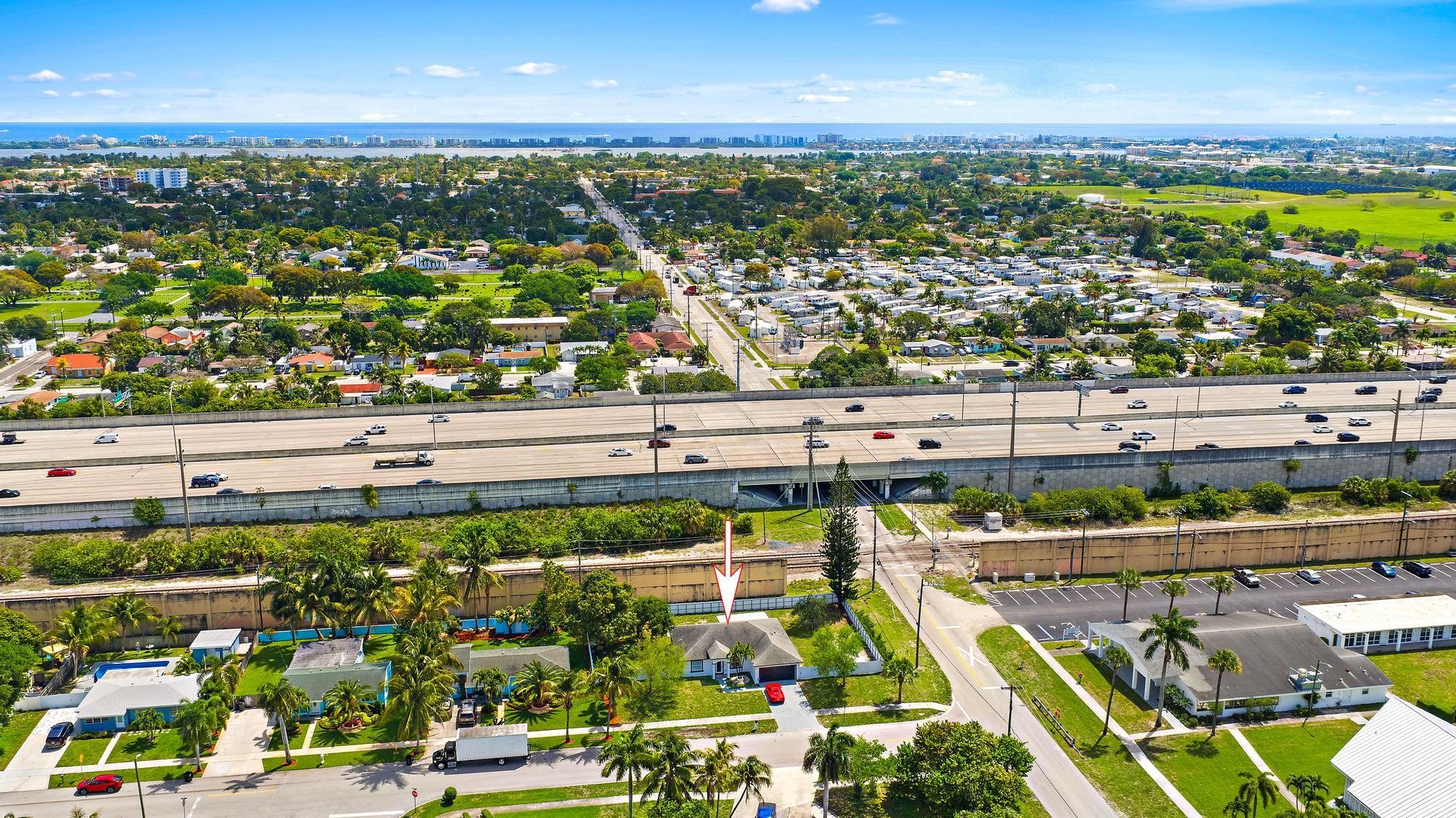 LAKE OSBORNE HEIGHTS - Residential