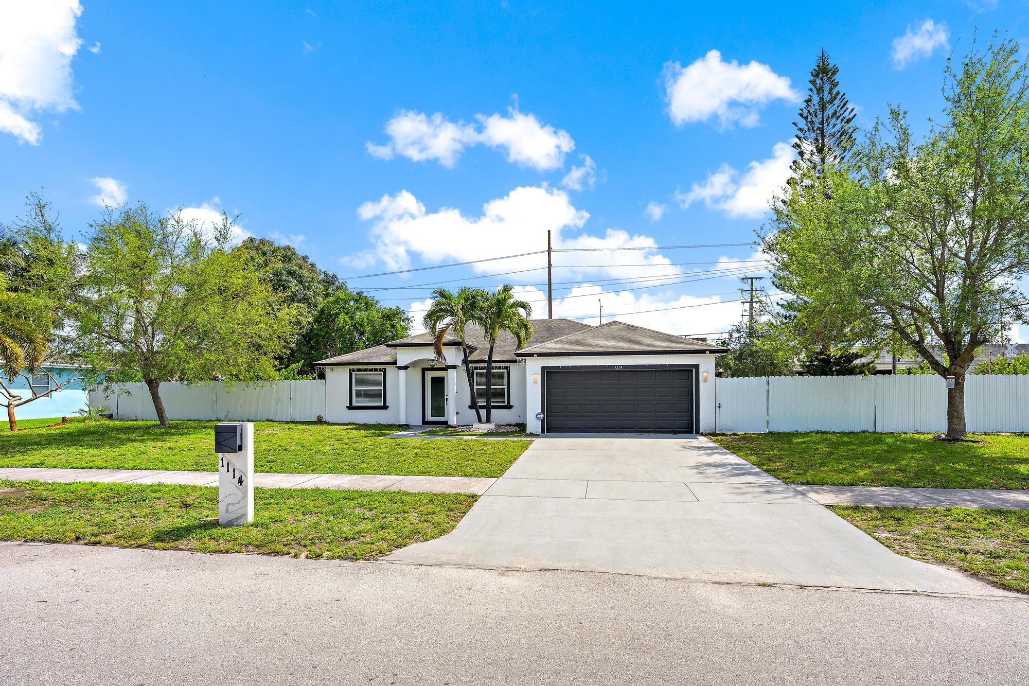 LAKE OSBORNE HEIGHTS - Residential