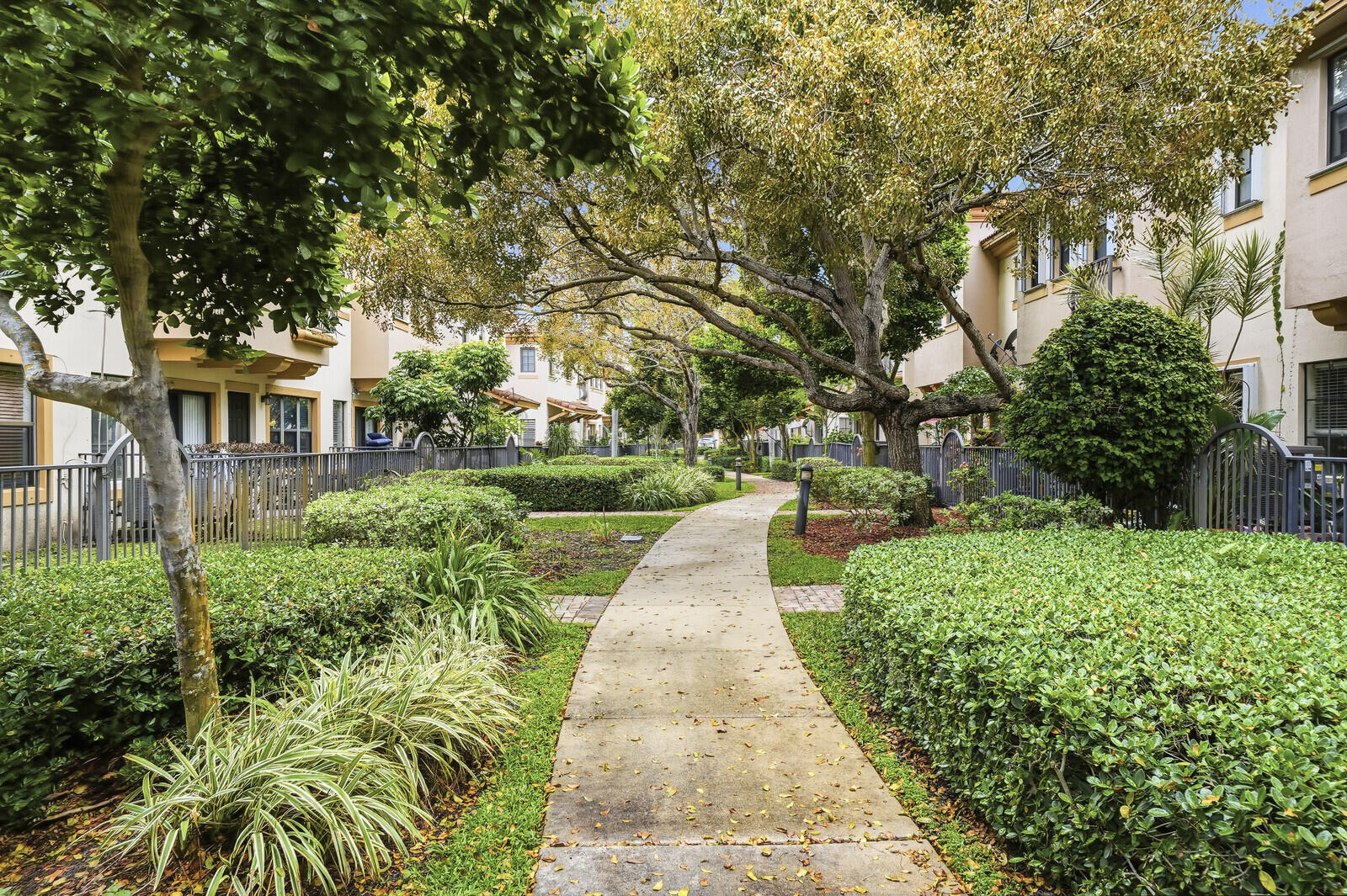 GRAND CYPRESS REPLAT - Residential