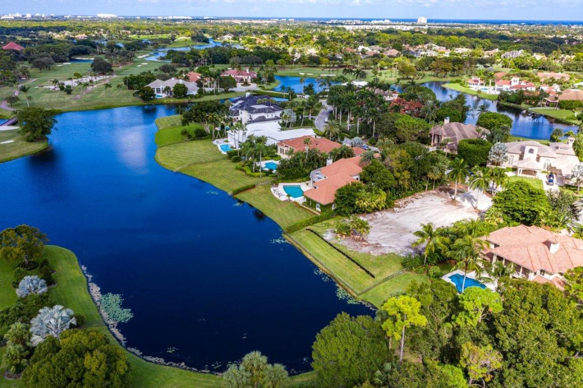 FRENCHMANS CREEK - Residential