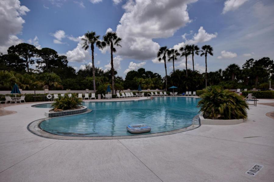 CASTLE PINES CONDOMINIUM - Residential Lease