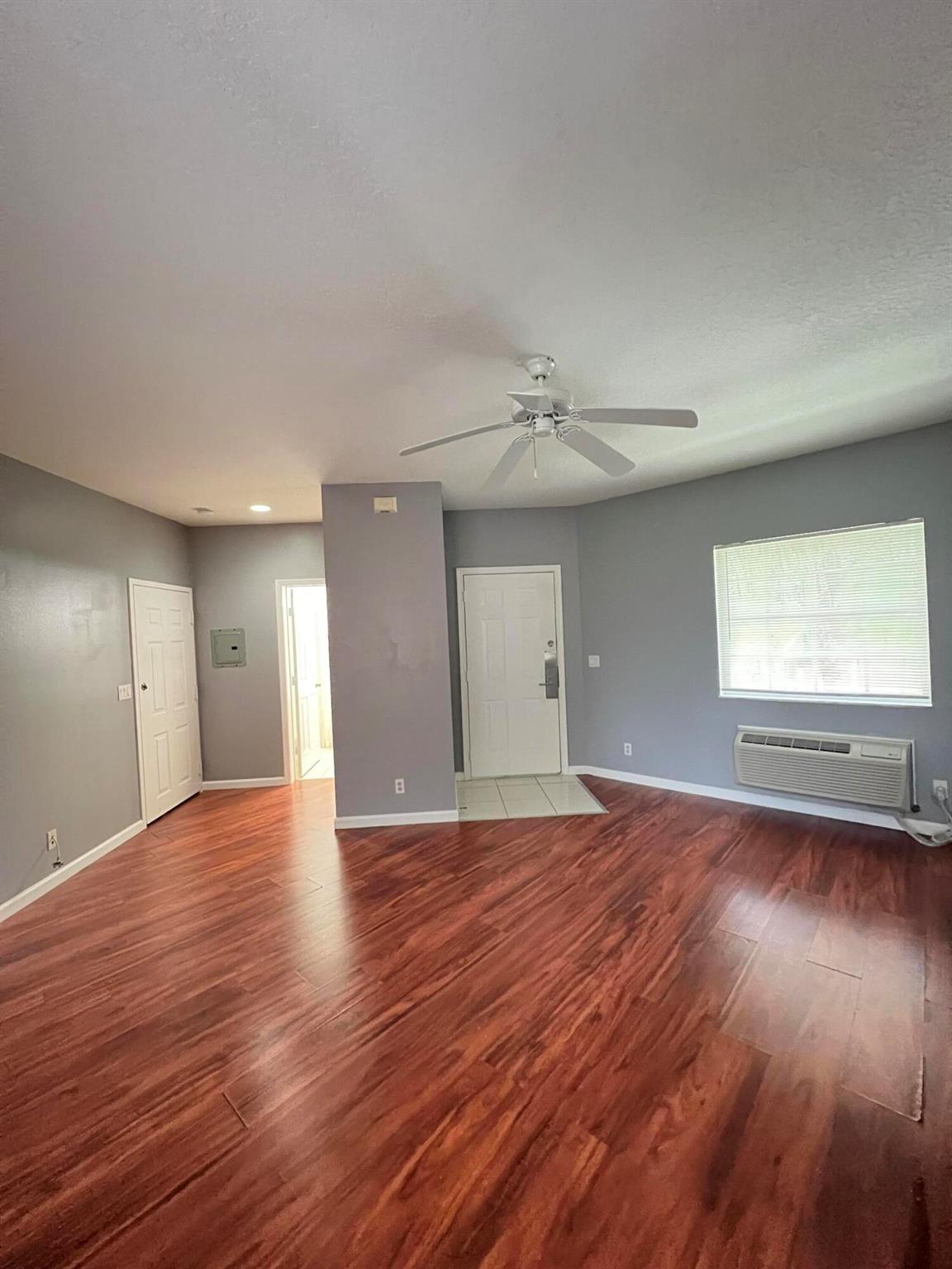 CASTLE PINES CONDOMINIUM - Residential Lease