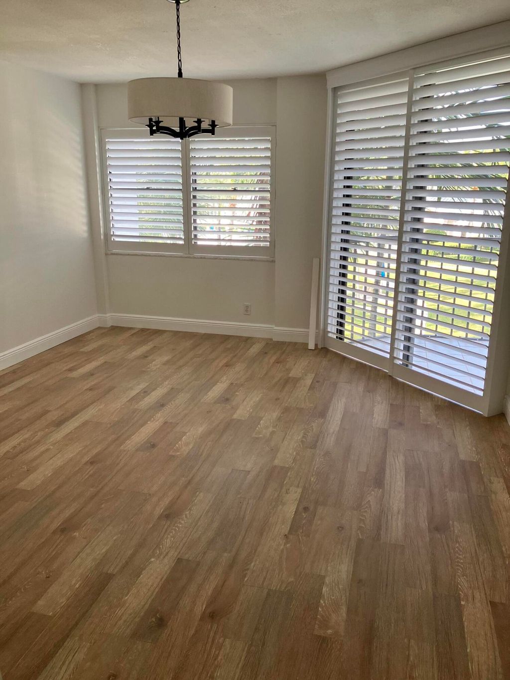 Photo of 133 Bay Colony Drive N, Juno Beach, FL 33408 (MLS # R11032411)