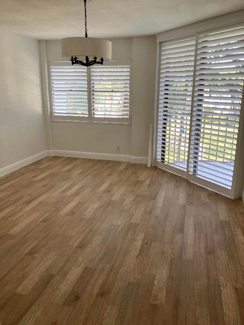 Photo of 133 Bay Colony Drive N, Juno Beach, FL 33408 (MLS # R11032411)