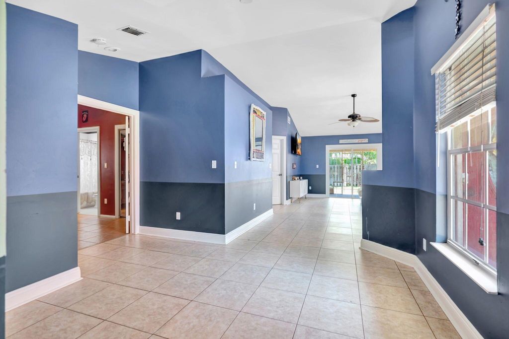 Photo of 1225 Arapaho Street, Jupiter, FL 33458 (MLS # R11106254)