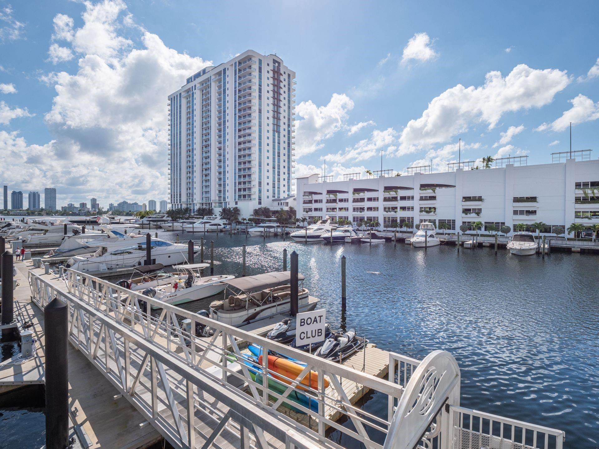 17211 Biscayne Blvd BS#111