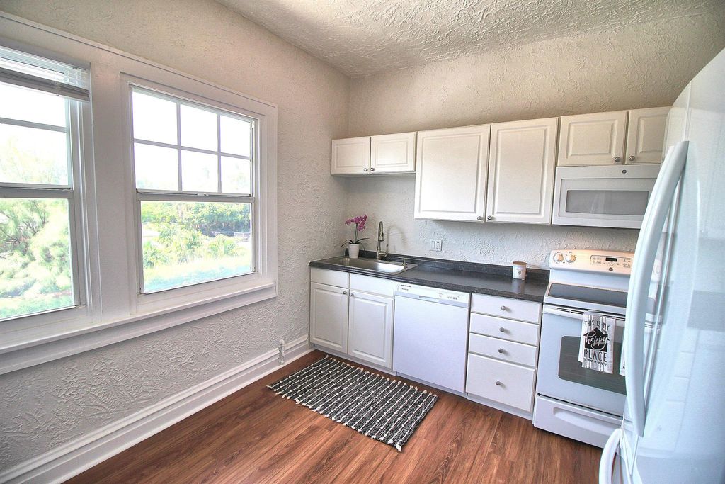 Photo of 301 S Palmway #1, Lake Worth Beach, FL 33460 (MLS # R11039216)
