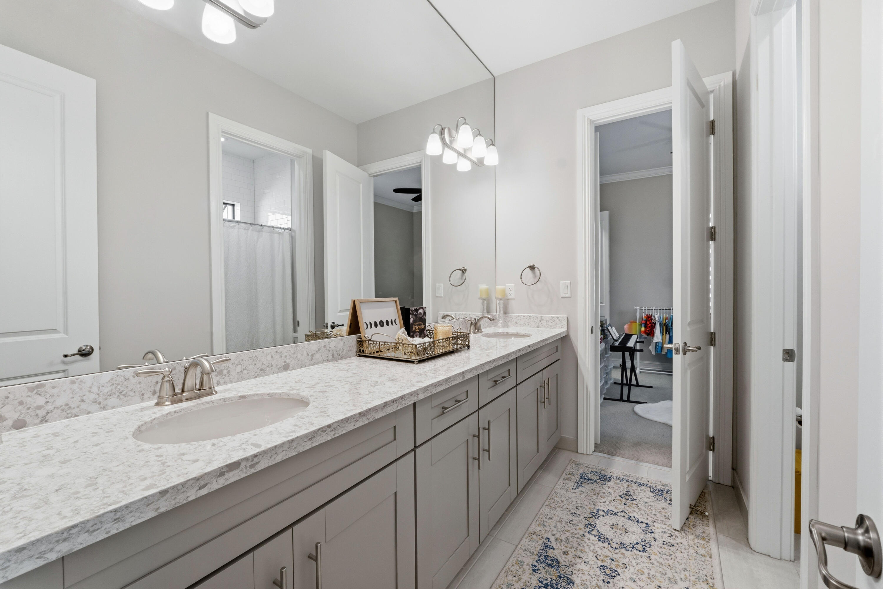 BRUSCHI PROPERTY - Residential