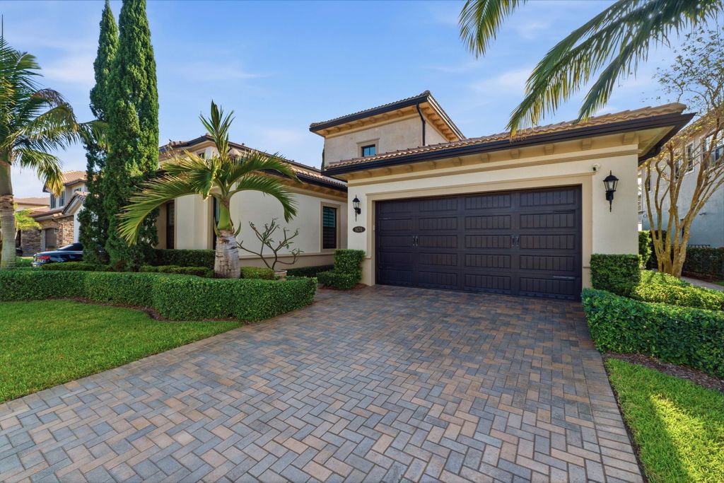 Photo of 9170 Solstice Circle, Parkland, FL 33076 (MLS # B26011435)