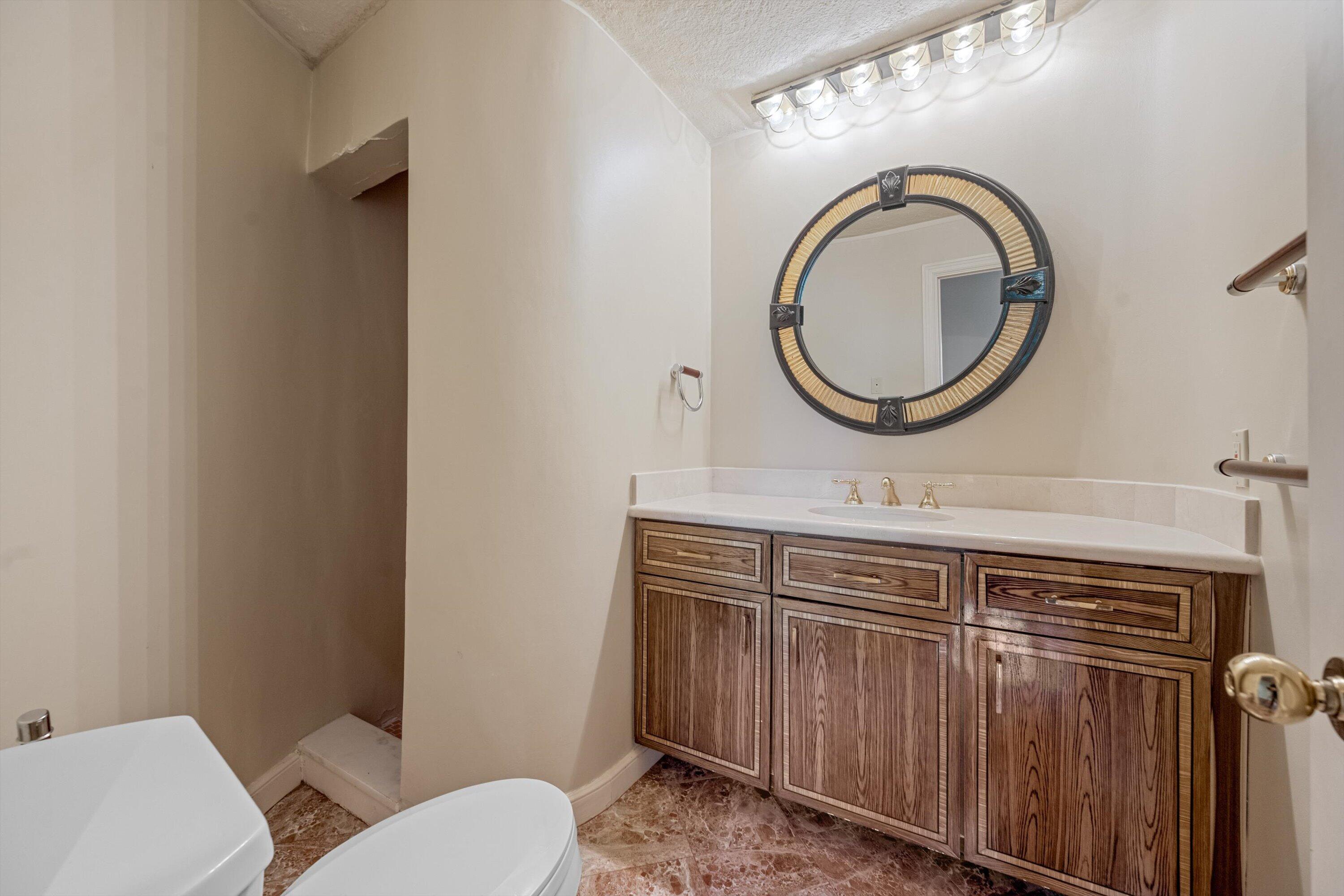 RESIDENCES AT SLOANS CURVE - Residential