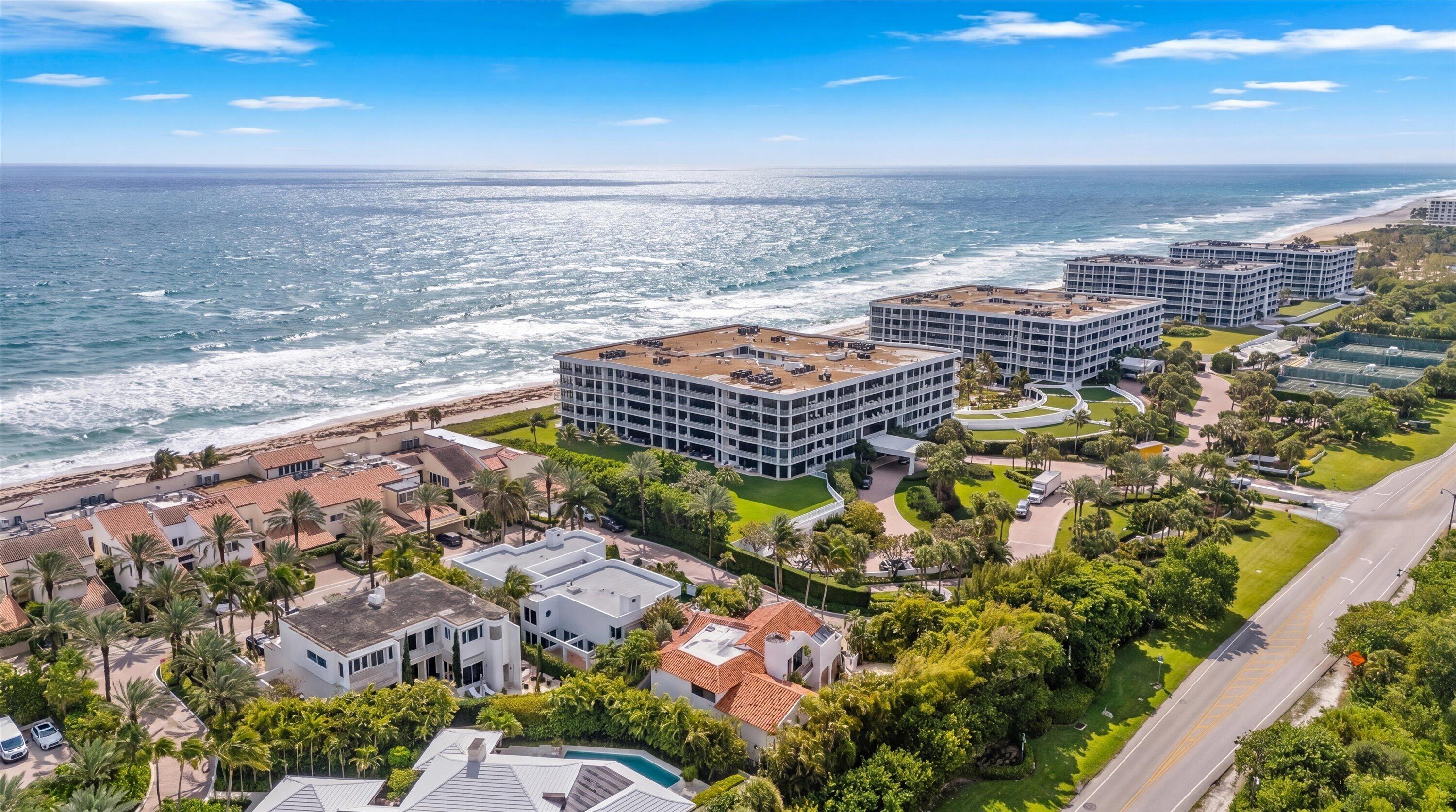 RESIDENCES AT SLOANS CURVE - Residential