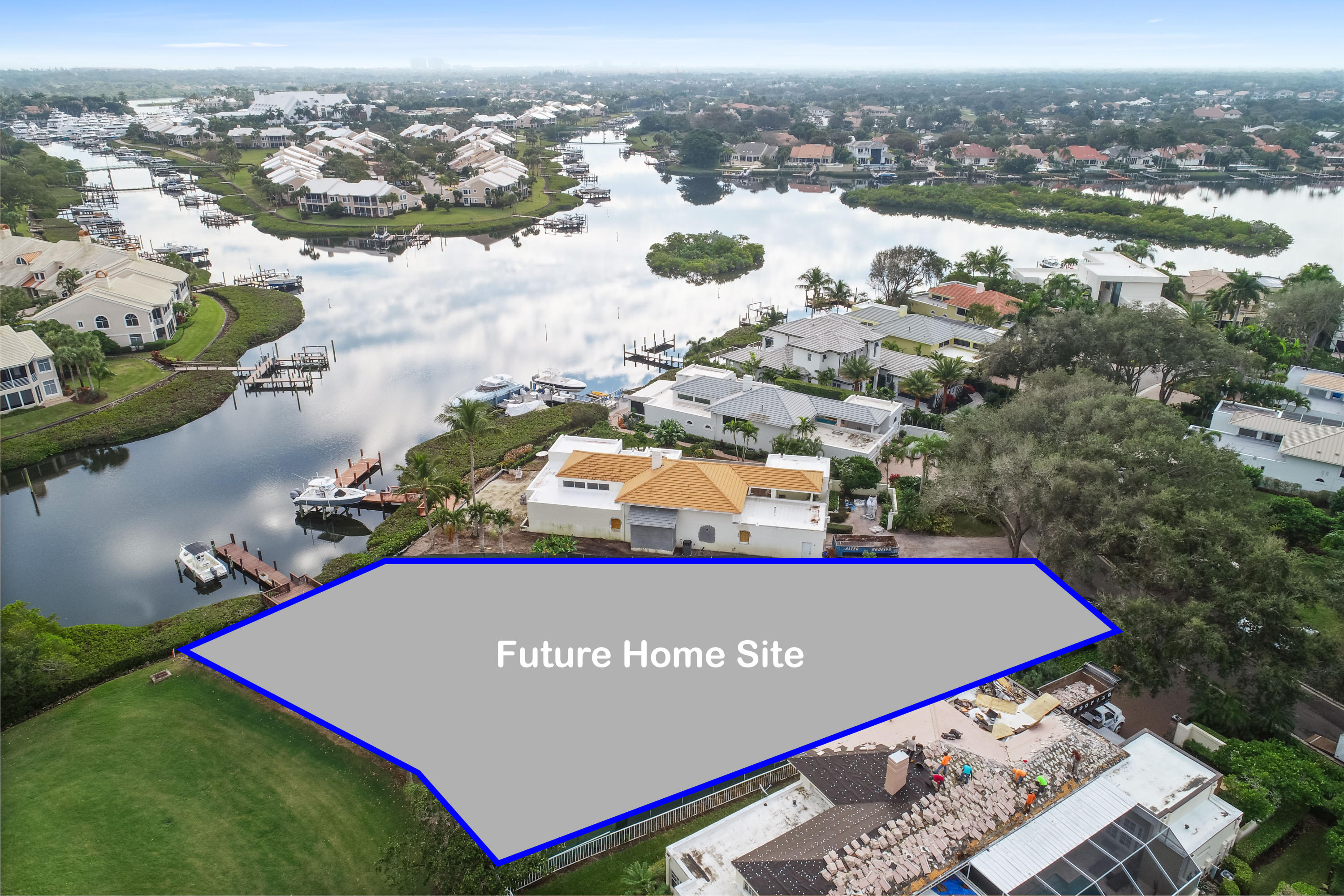 ADMIRALS COVE - Residential