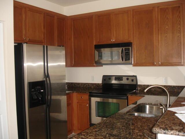 1550 SE Sheffield Terrace 203