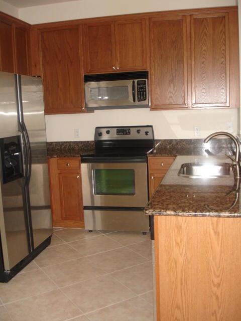 1550 SE Sheffield Terrace 203