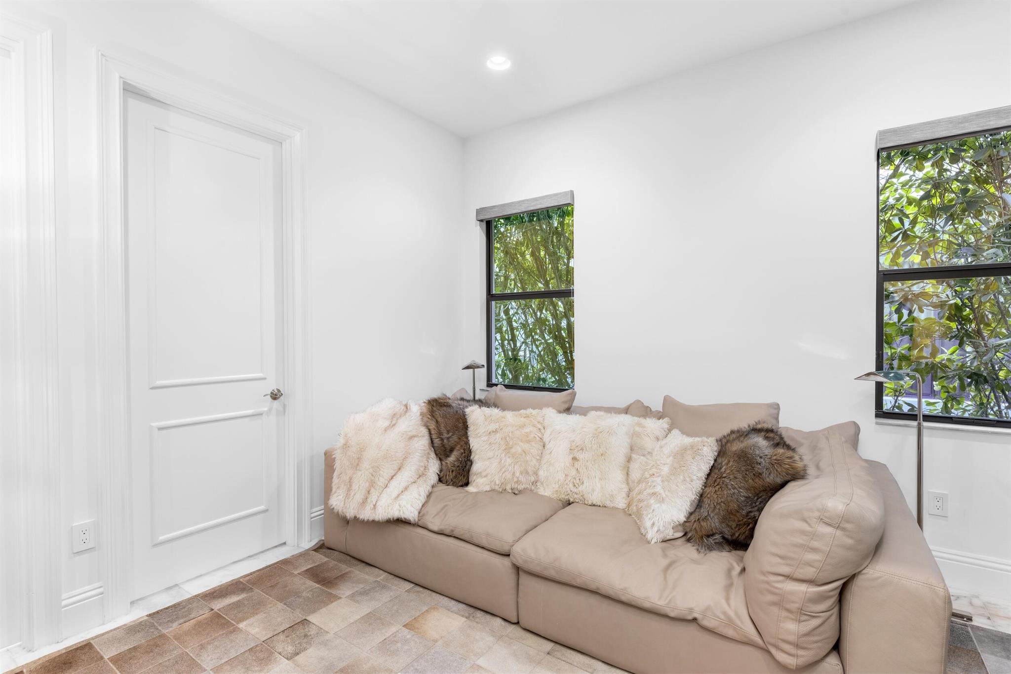 Seven Bridges - Residential