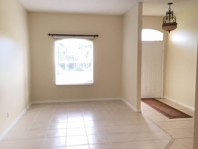 PORT ST LUCIE SECTION 5 - Residential Lease