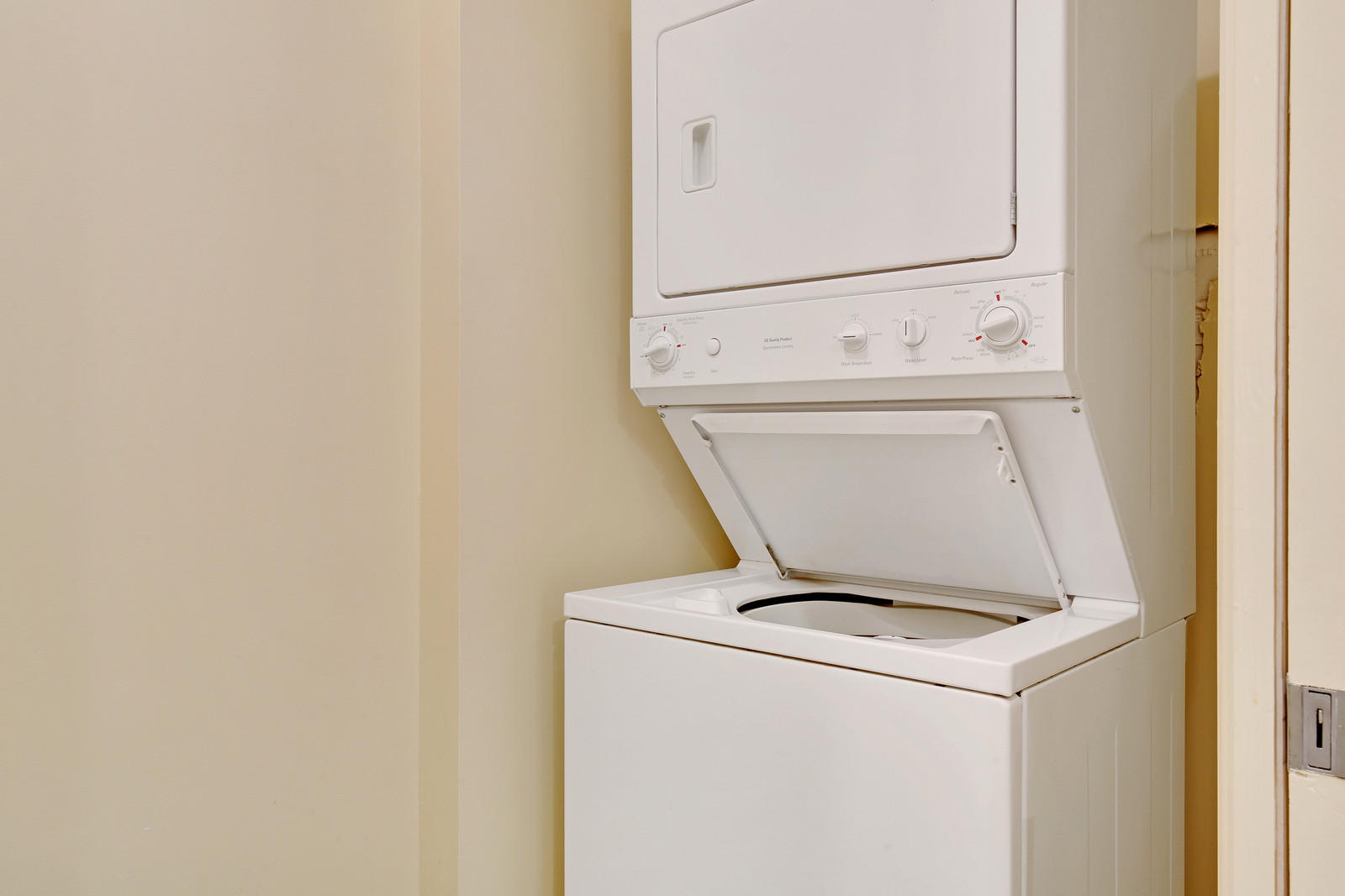 ONE CITY PLAZA CONDO - Residential