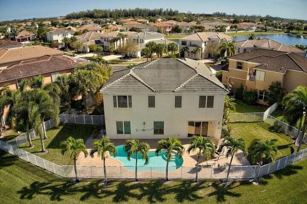 Photo of 10611 Keystone Court, Wellington, FL 33414 (MLS # R10905390)