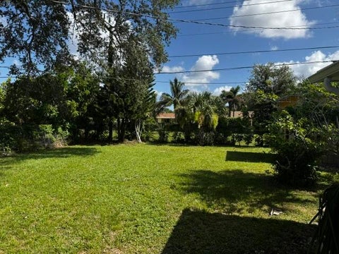 Tiny photo for 4259 Empress Street, Palm Beach Gardens, FL 33410 (MLS # B26054568)