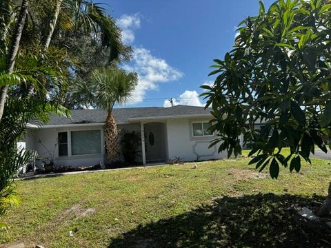 Tiny photo for 4259 Empress Street, Palm Beach Gardens, FL 33410 (MLS # B26054568)