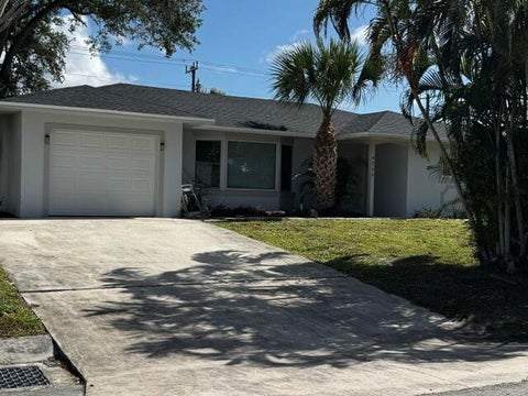 Tiny photo for 4259 Empress Street, Palm Beach Gardens, FL 33410 (MLS # B26054568)