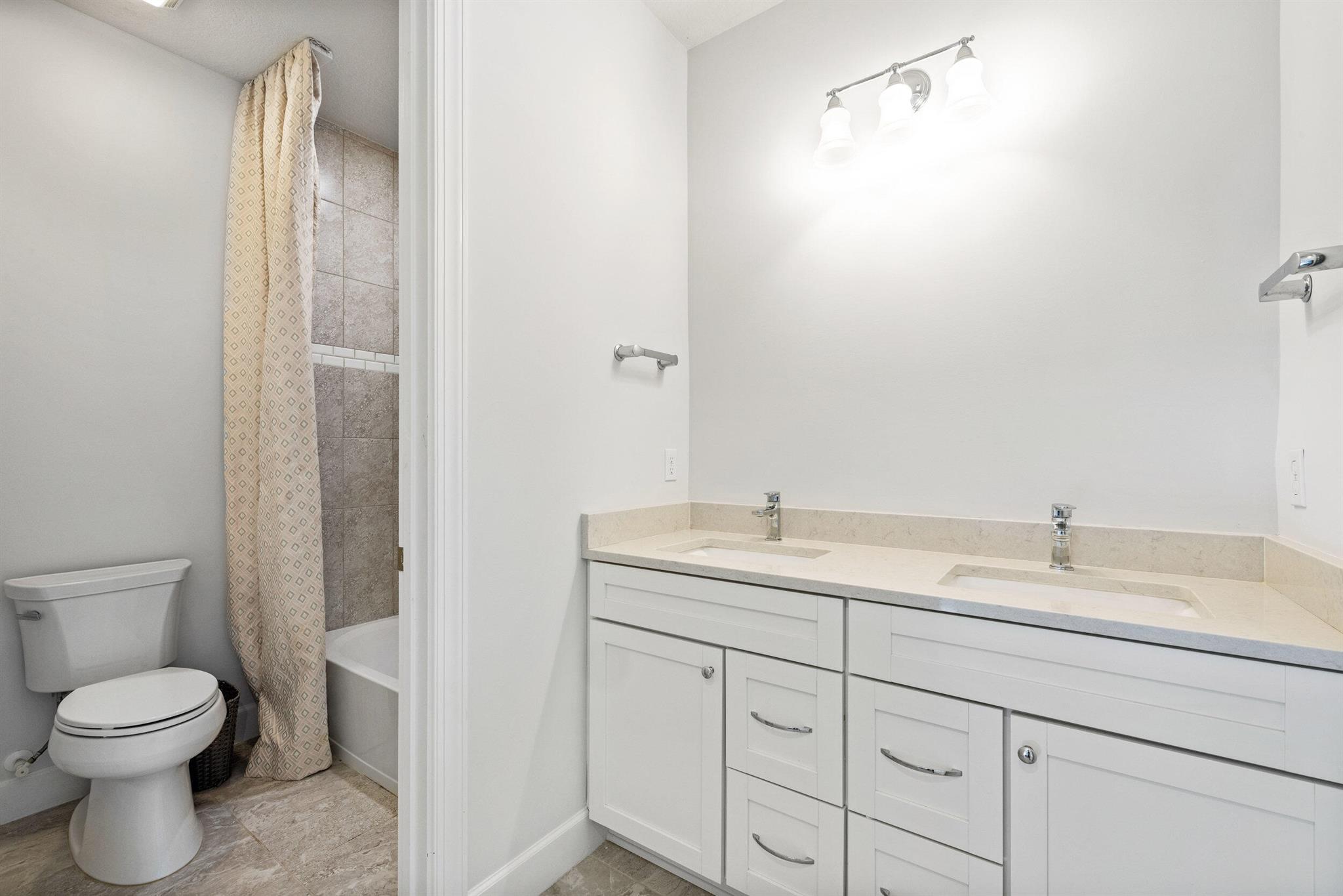 Sonoma Isles - Residential