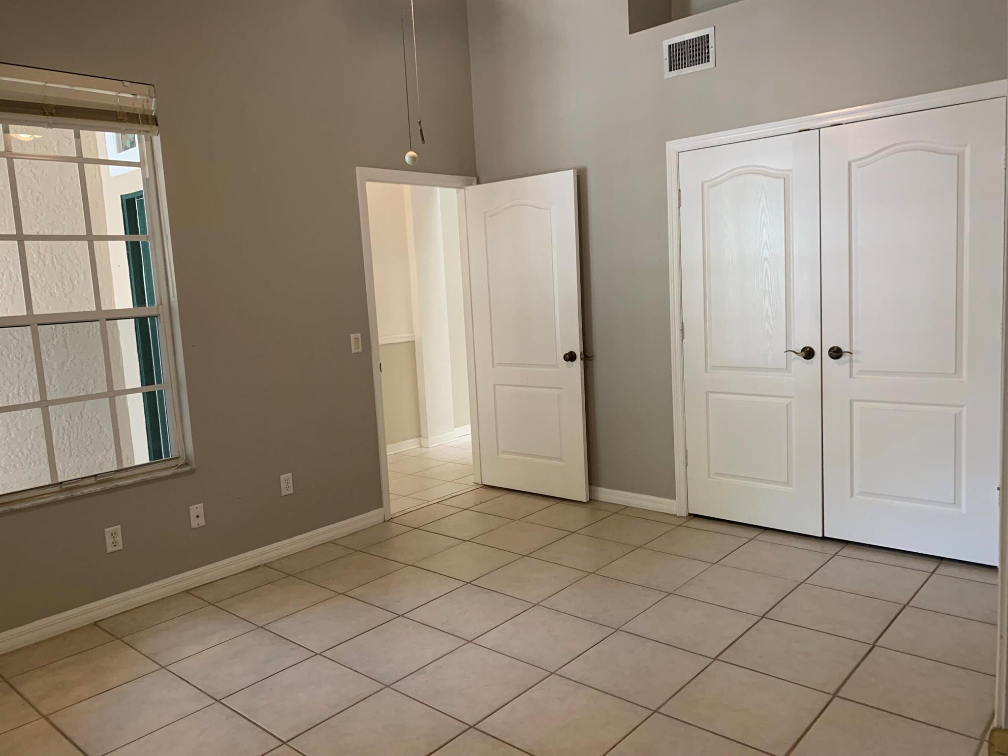 HARBOUR ISLES AT LAKE CHA - Residential Lease