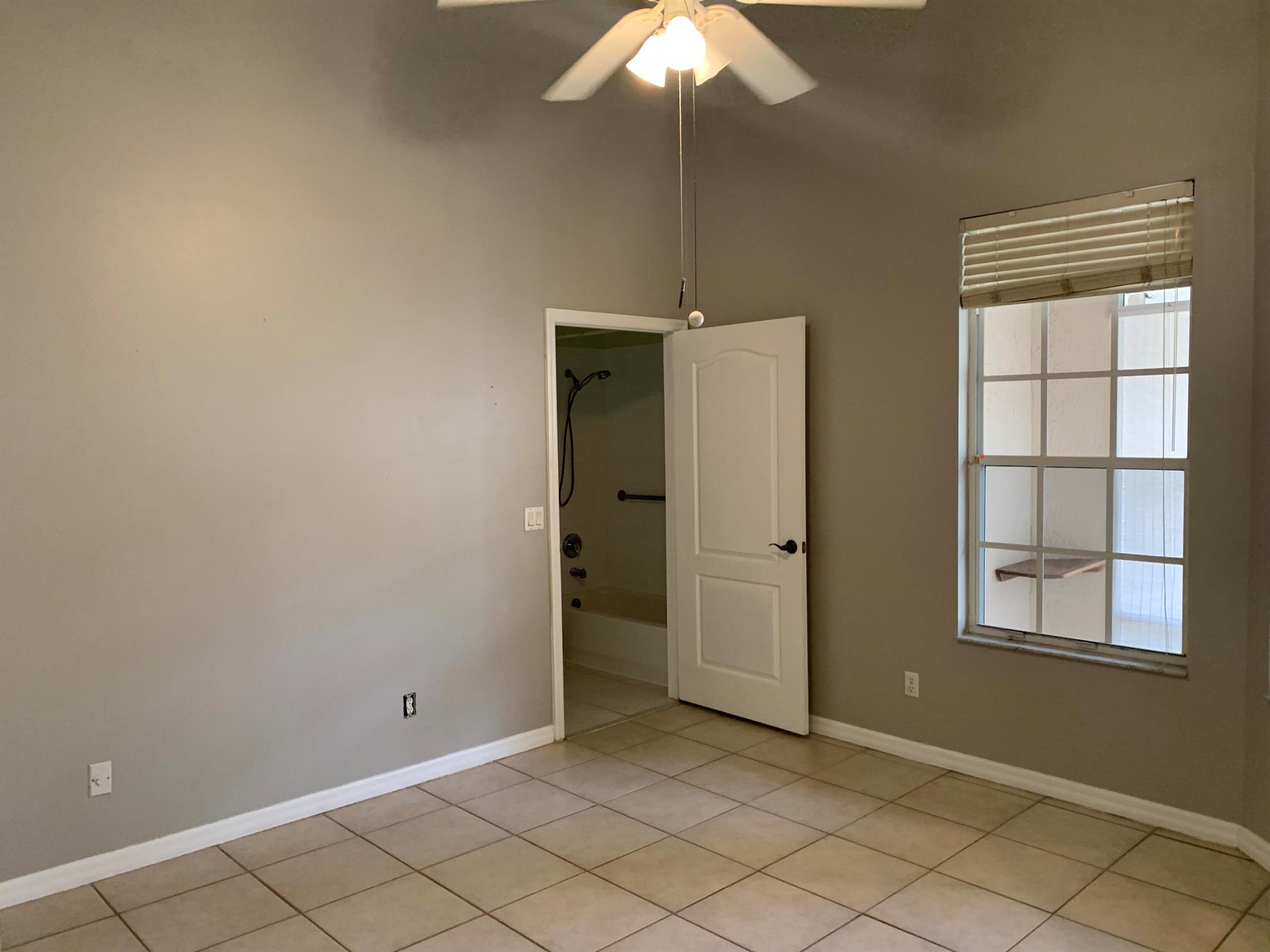 HARBOUR ISLES AT LAKE CHA - Residential Lease